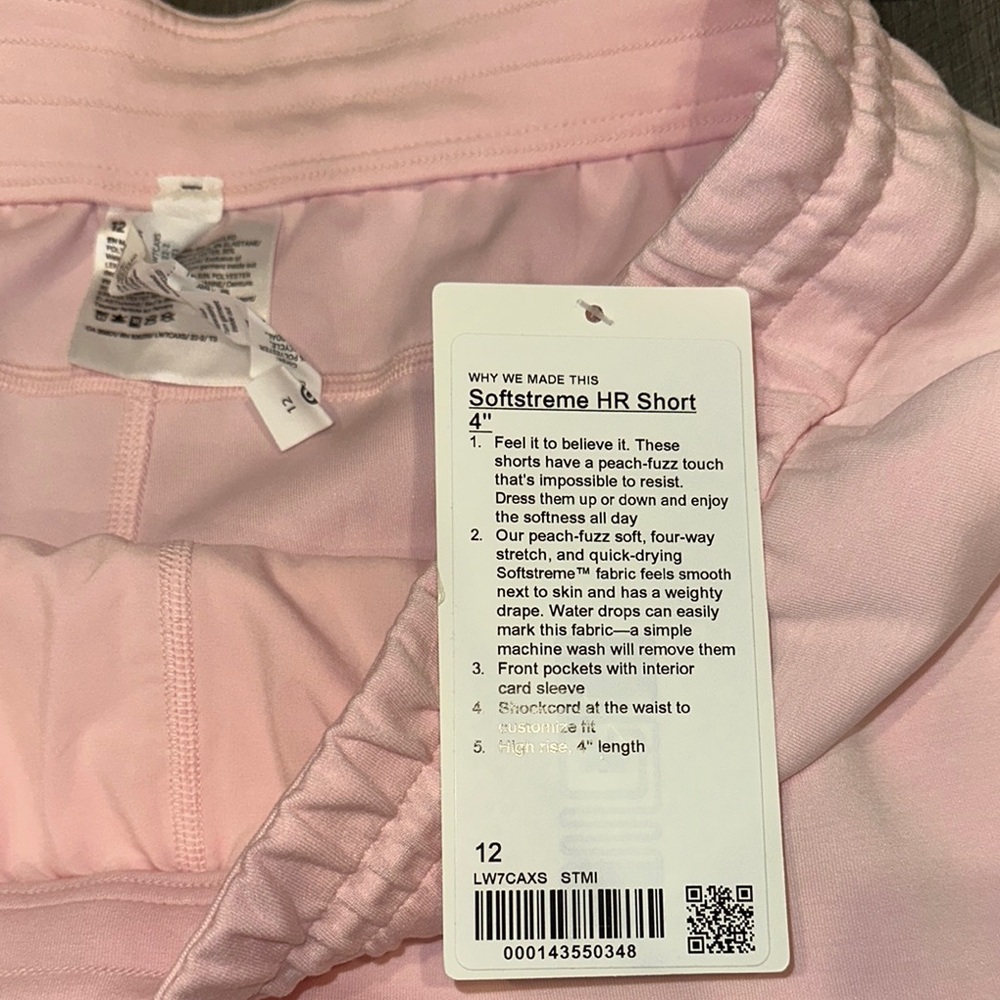 Lululemon Athletica Pink Athletic Shorts Lightweight Mid-Thigh Softstreme 4 inch - Picture 3 of 4